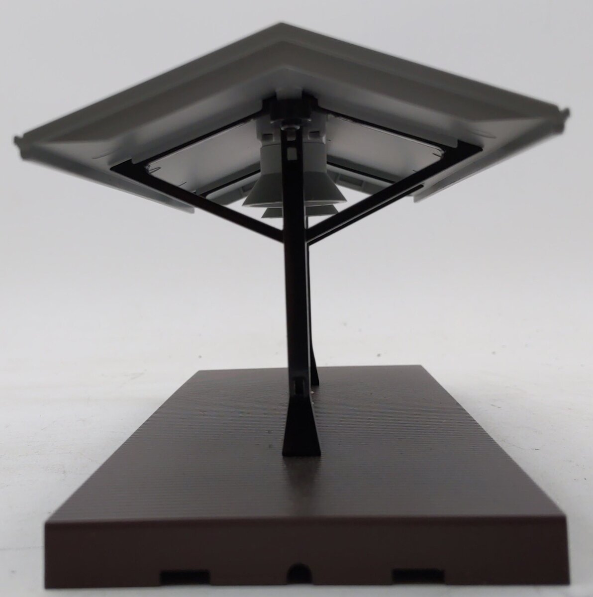 MTH 30-9006 O Gauge Passenger Station Platform (Gray Roof/Brown Base) LN/Box