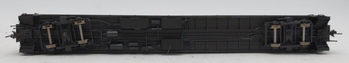 Rapido Trains 109114 HO Scale New Haven 10-Window Smoker Coach, No Skirt #8526