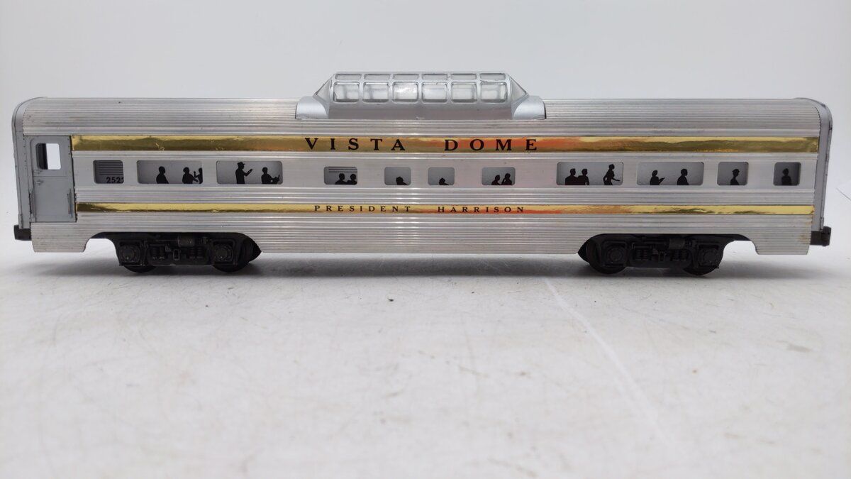 Lionel 2522 Vintage O President Harrison Gold Strip Aluminum Vista Dome Car