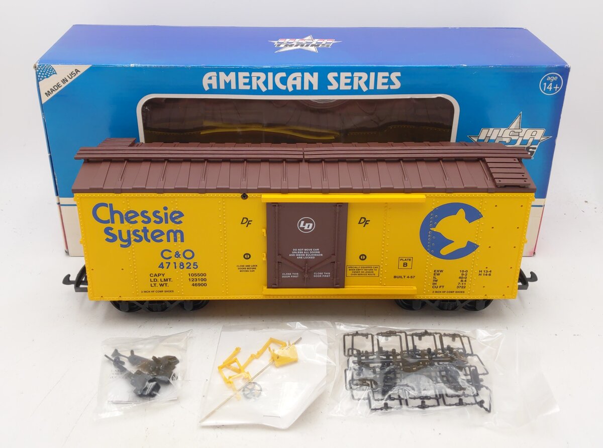 USA Trains R19102A G Chessie System Simulated Wood Box Car #471825