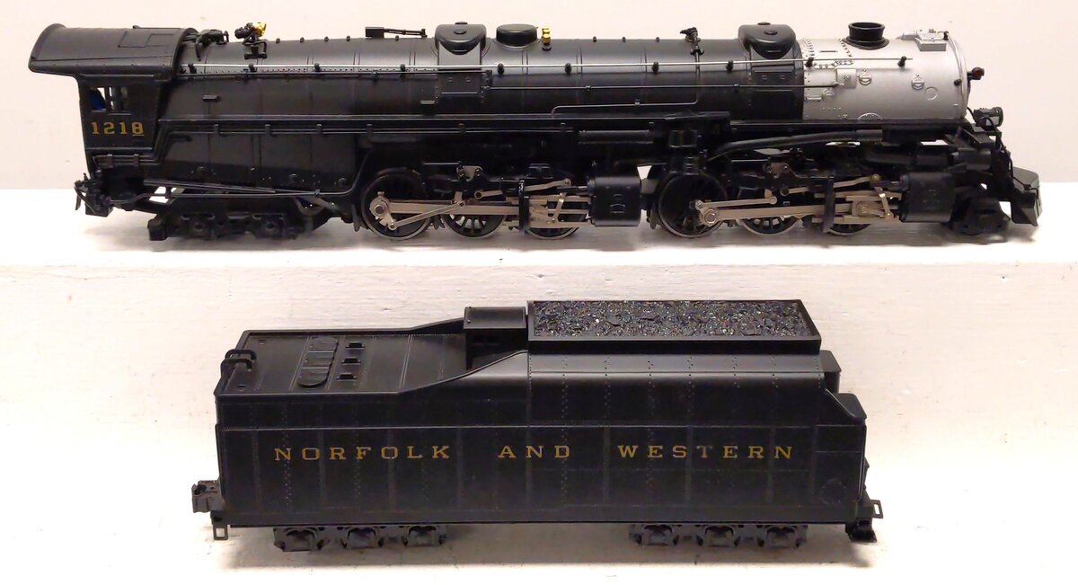Lionel 6-28052 O Gauge N&W Class A Articulated 2-6-6-4 Steam Loco & Tender #1218 EX/Box