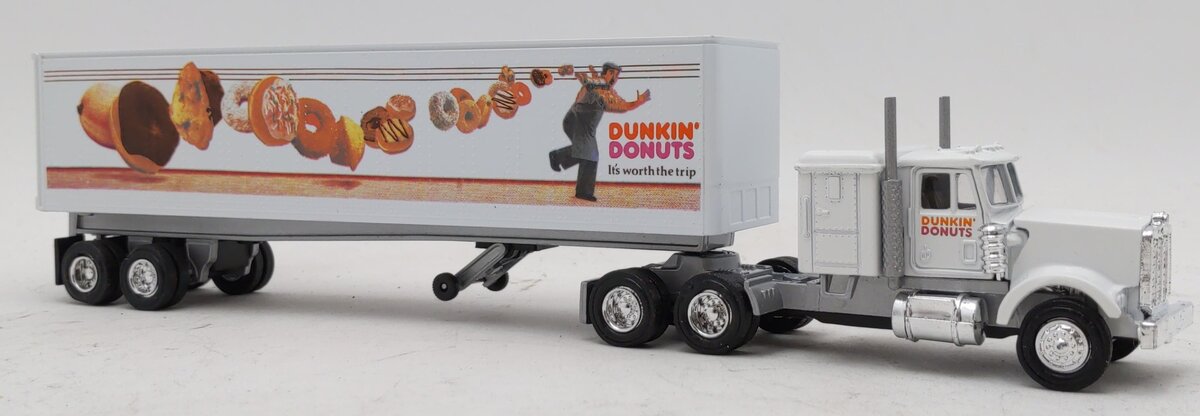 Lionel 6-12842 O Gauge Dunkin Donuts Tractor Trailer Truck