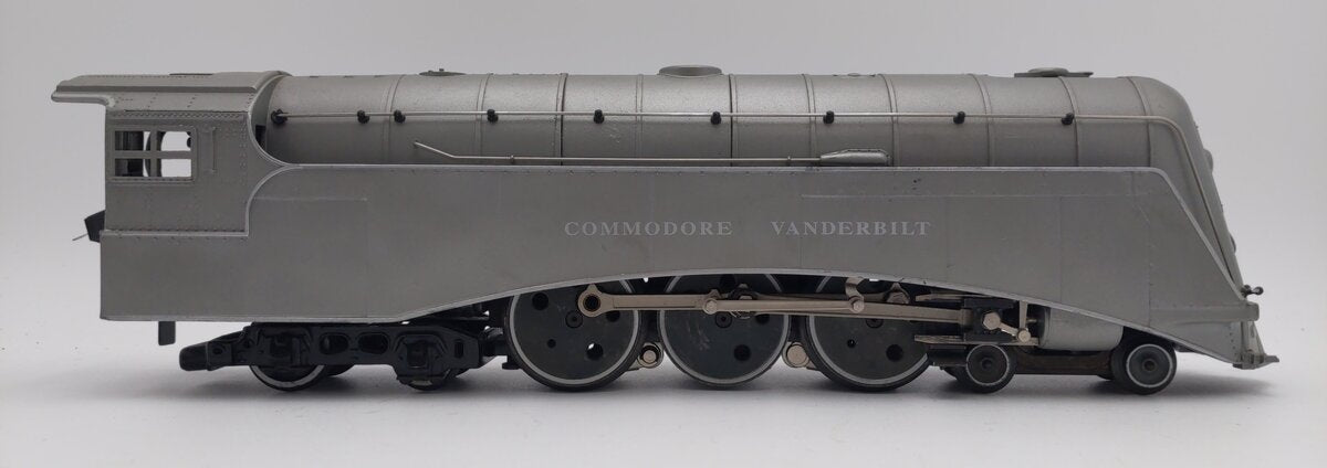 Lionel 6-18045 O Gauge NYC Commodore Vanderbilt 4-6-4 Steam Locomotive & Tender VG/Box