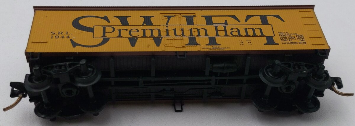 Micro-Trains 05800510 N SRL 36' Wood Sheathed Ice Reefer #1944 LN/Box