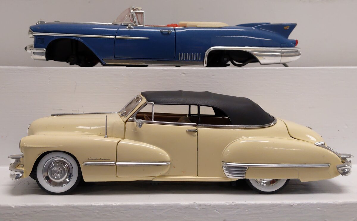 Road Legends & Anson 1:18 Die-Cast Cadillac Cars: 1947, 1958 [2] VG/Box