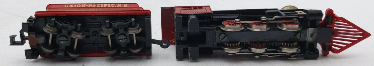 Minitrix 2080 N Scale UP Steam Locomotive & Tender #76 LN/Box