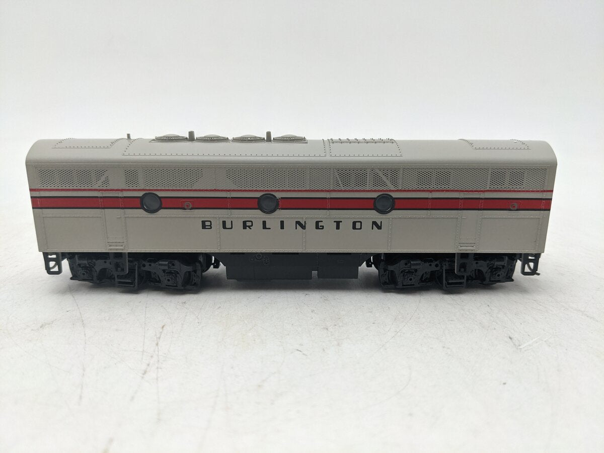 Stewart 8225 HO Chicago, Burlington & Quincy F-3 B-Unit Dummy Diesel Locomotive EX/Box