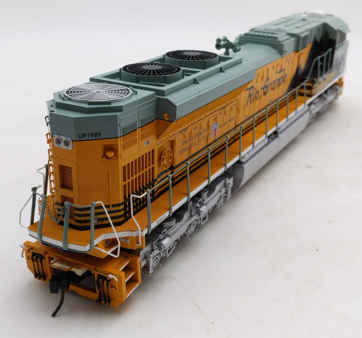 MTH 20-20216-2 UP Heritage D&RGW SD70ACe Diesel #1989 w/PS3 (Scale Wheels)