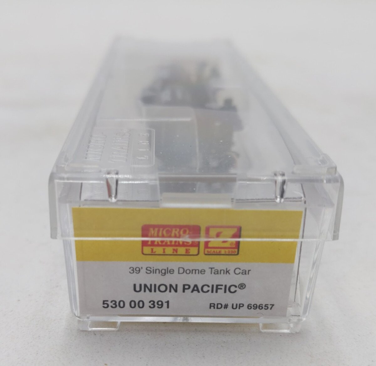 Micro-Trains 53000391 Z Union Pacific 39' Single Dome Tank Car #69657