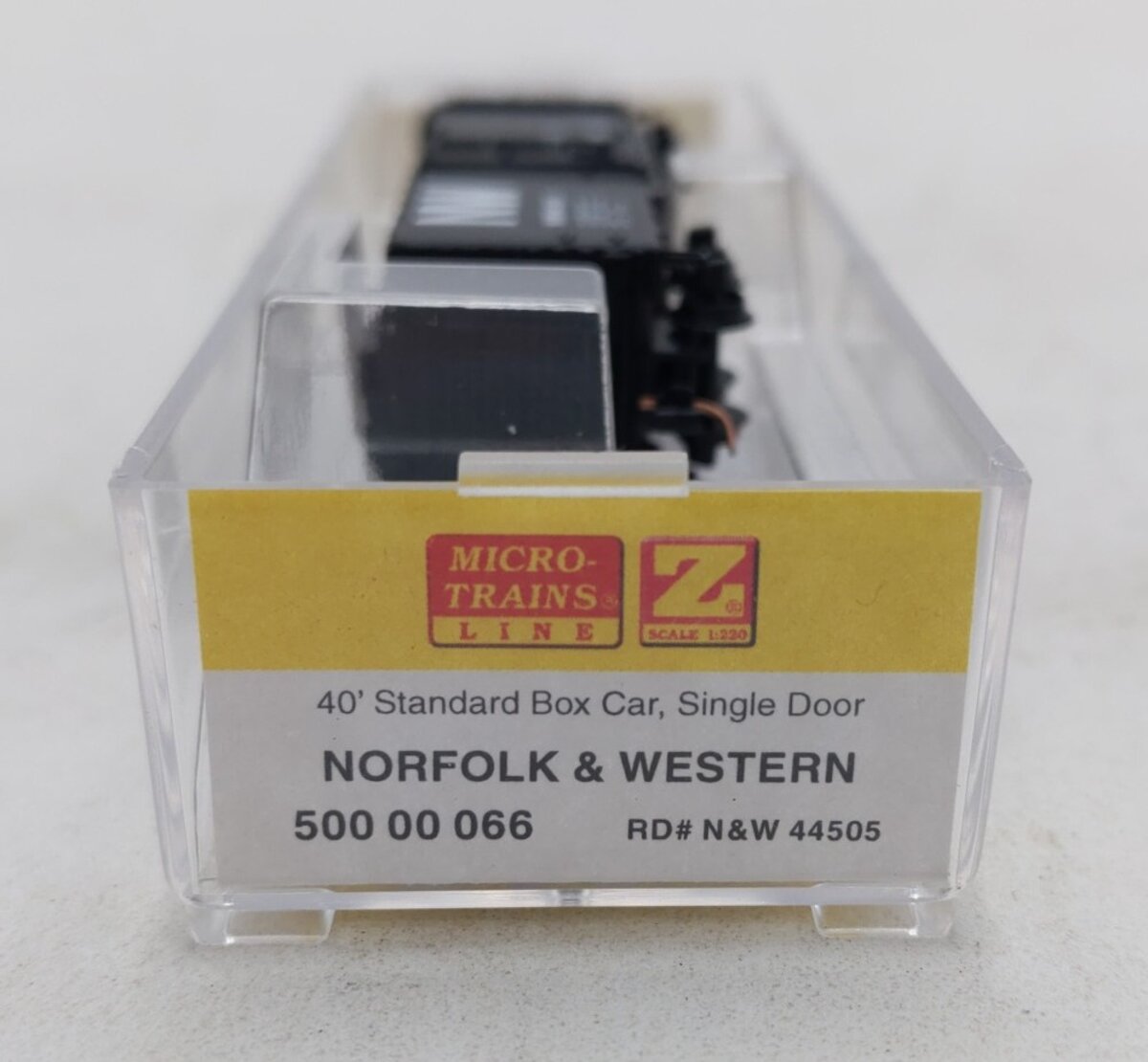 MicroTrains 50000066 Z Norfolk & Western 40’ Standard Boxcar #44505