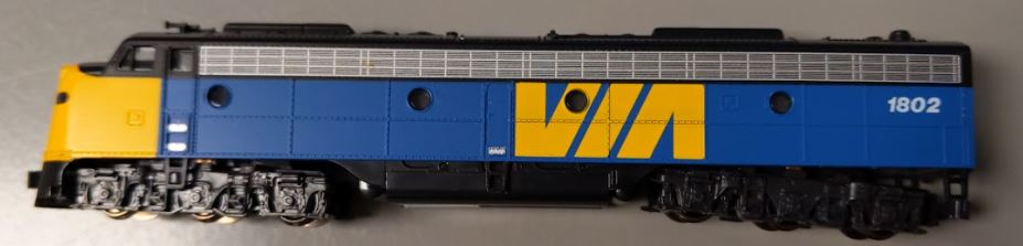 Kato 176-5345 N Via Rail E8A Diesel Locomotive #1802