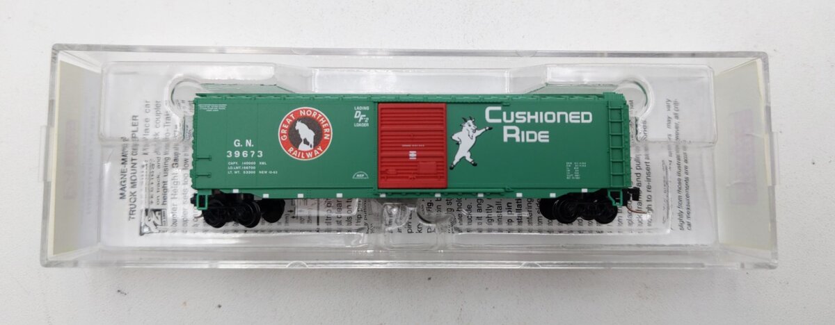 Micro-Trains 50500402 Z Great Northern 50' Standard Single Door Box Car #39673