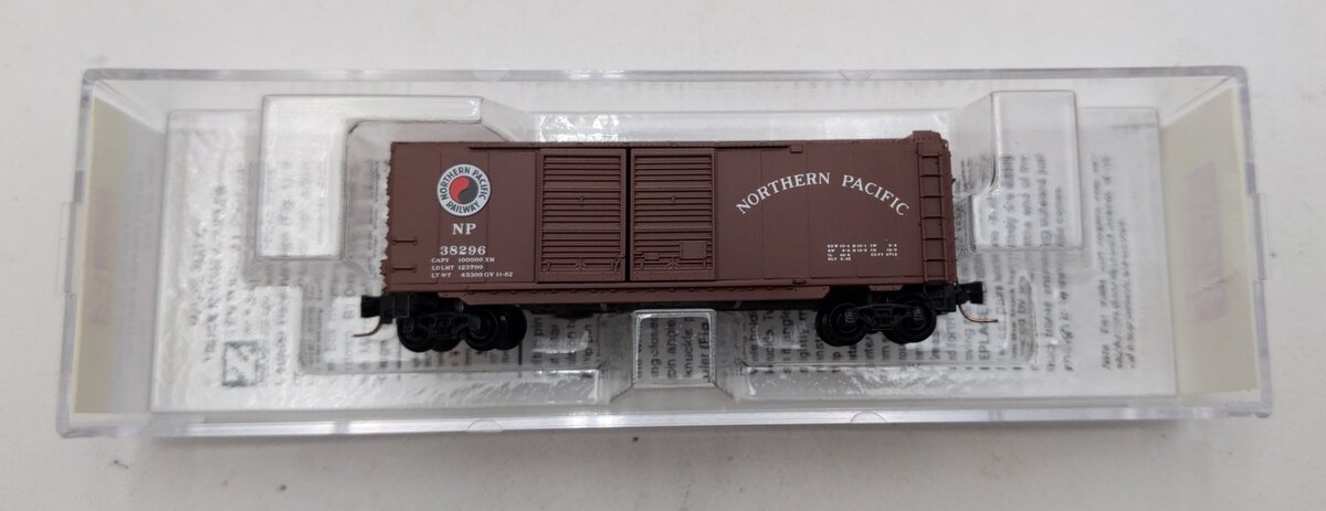 Micro Trains 50100282 Z Northern Pacific 40’ Standard Box Cars #38296