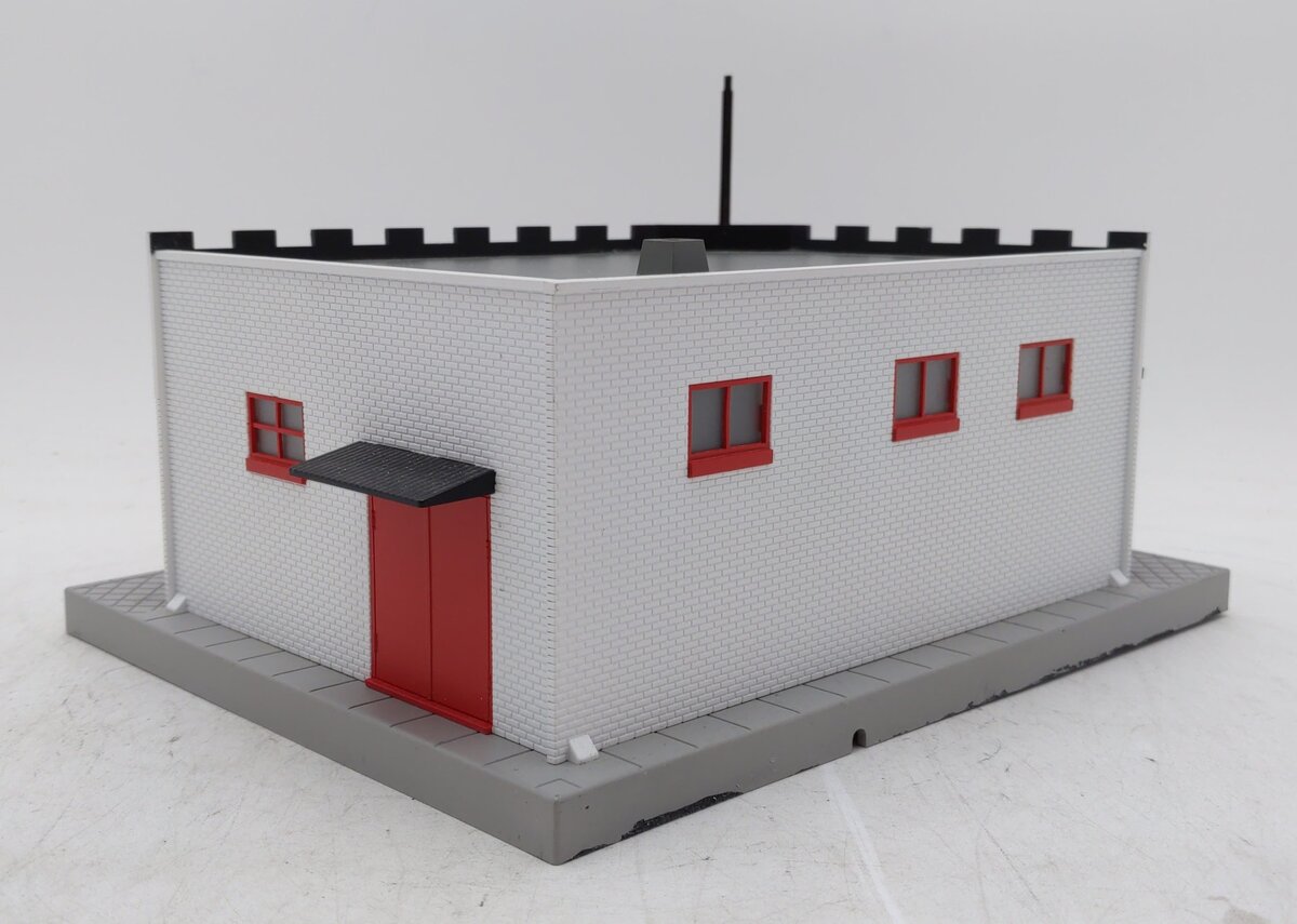 MTH 30-90448 O Squeeky's Auto Parts Single Story Corner Store