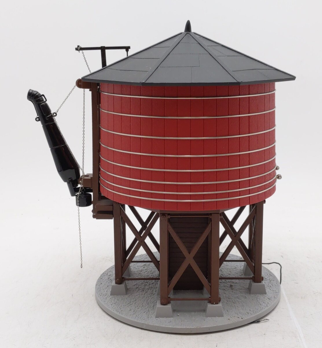 MTH 30-11086 O Gauge Operating Water Tower with Sound