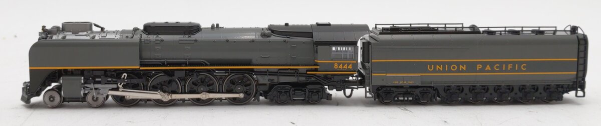 Kato 126-0403-DCC N UP Greyhound FEF-3 4-8-4 Steam Locomotive with DCC #8444