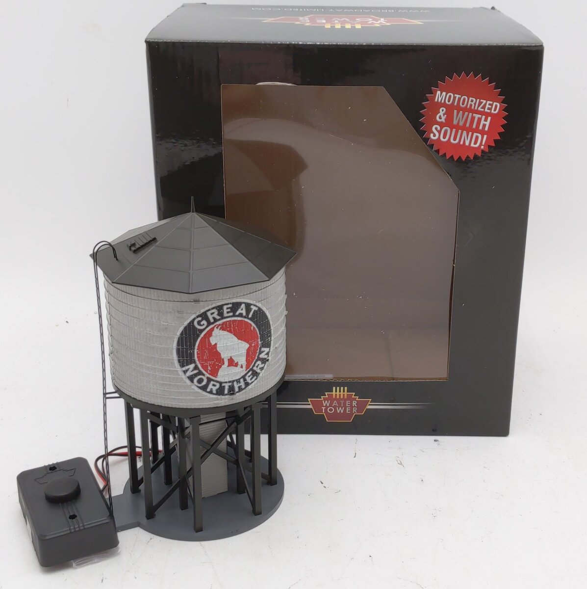 Broadway Limited 7918 HO GN Weathered Operating Water Tower with Sound