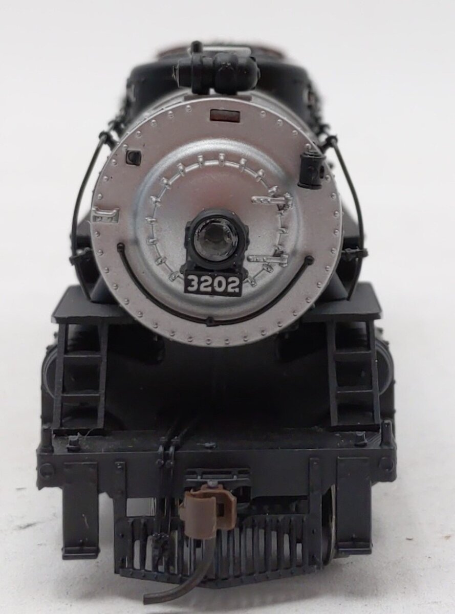 Broadway Limited 5151 HO Great Northern USRA Heavy 2-8-2 Mikado with Sound #3202