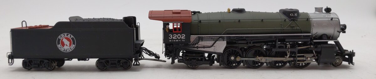 Broadway Limited 5151 HO Great Northern USRA Heavy 2-8-2 Mikado with Sound #3202