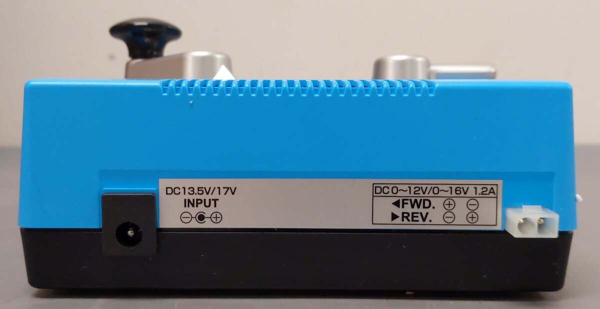 Kato 106-0023 UP GE ES44AC GEVO & Mixed Freight N Gauge Starter Set