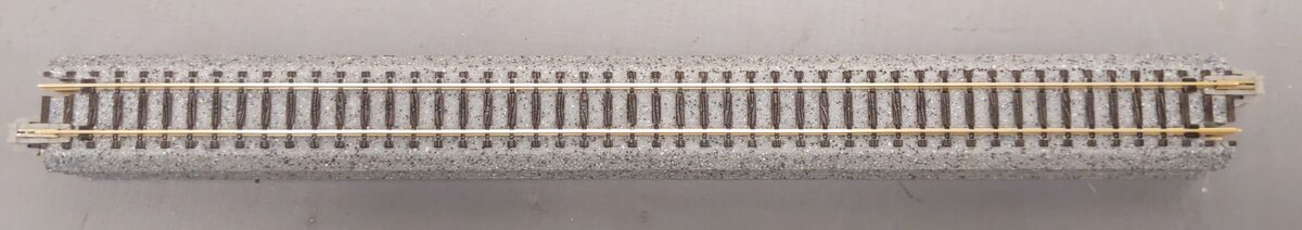 Kato 106-0023 UP GE ES44AC GEVO & Mixed Freight N Gauge Starter Set