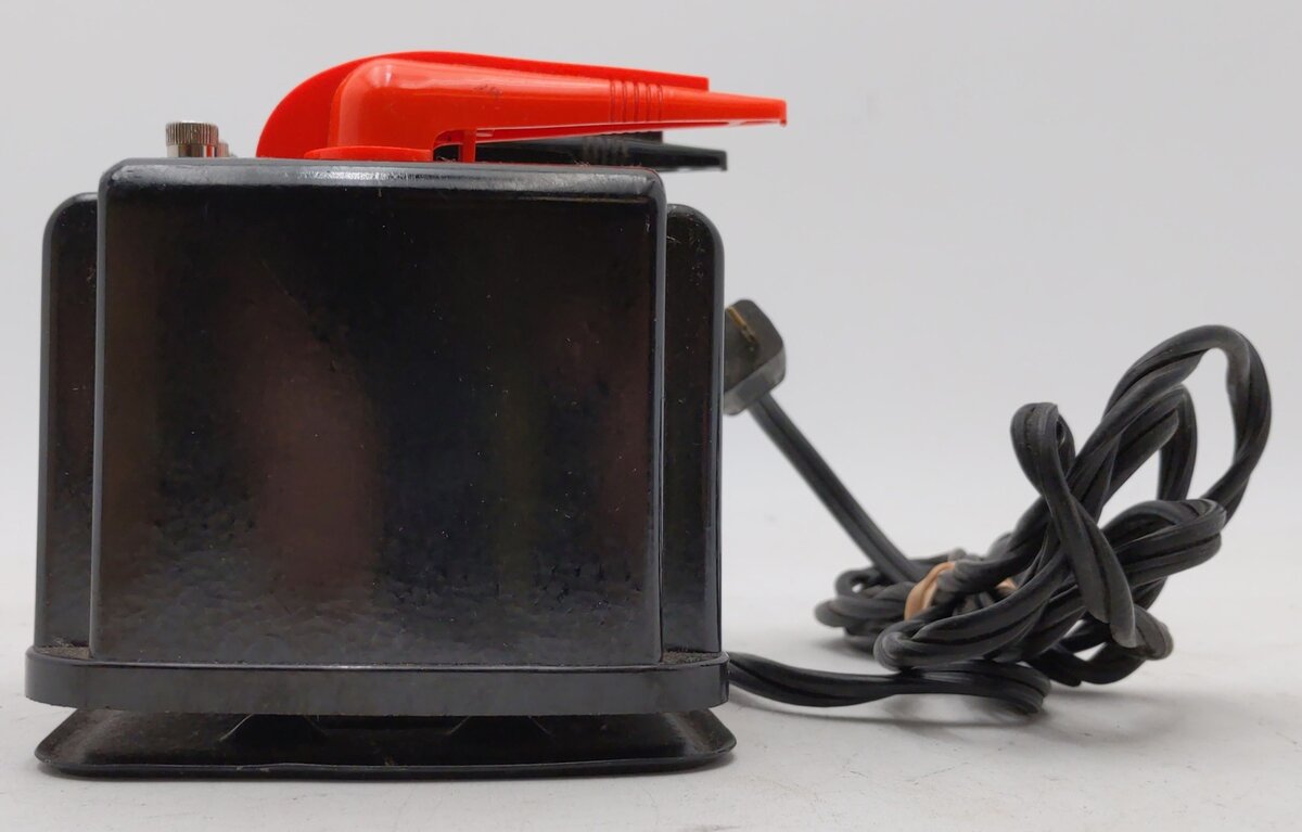 Lionel 1033 Vintage O 90 Watt Transformer w/ Whistle VG