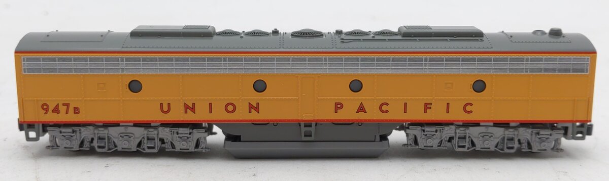 Kato 176-5356-DCC N Union Pacific EMD E8B Diesel Locomotive with DCC #947B