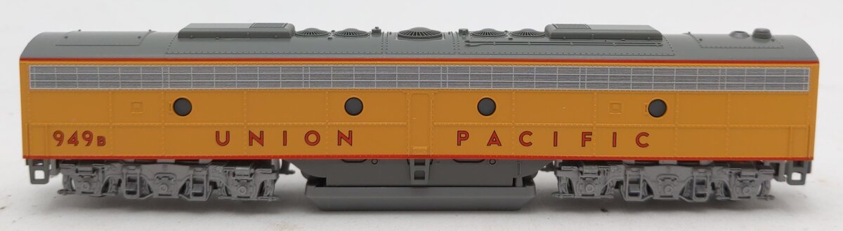 Kato 176-5357-DCC N Union Pacific EMD E8B Diesel Locomotive with DCC #949B