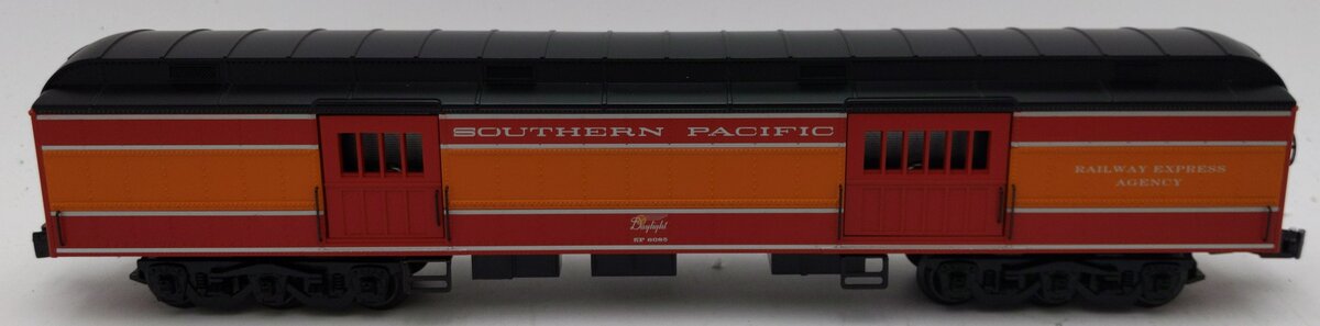 K-Line K4888-0007 O Gauge Southern Pacific Daylight Baggage Car NIB