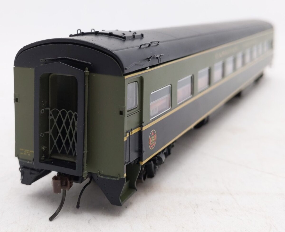 Rapido Trains 100017 HO Canadian National 1954 Passenger Coach Car #5552 LN/Box