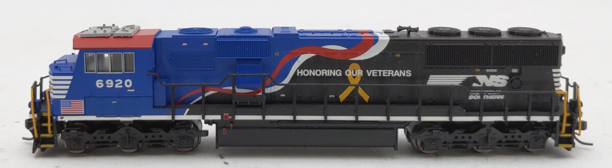 Atlas 40003989 N NS Honoring Our Veterans EMD SD-60E Gold Diesel Loco #6920