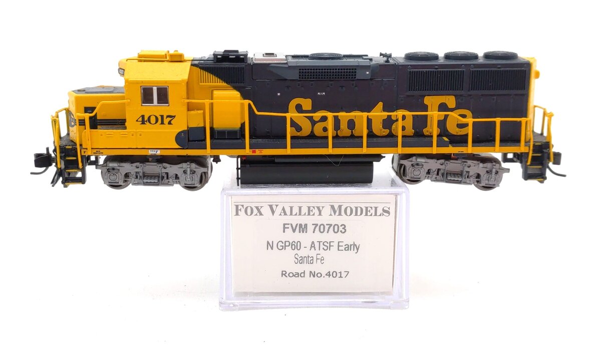 Fox Valley Models 70703 N Santa Fe EMD GP60 Diesel Locomotive Standard DC #4017