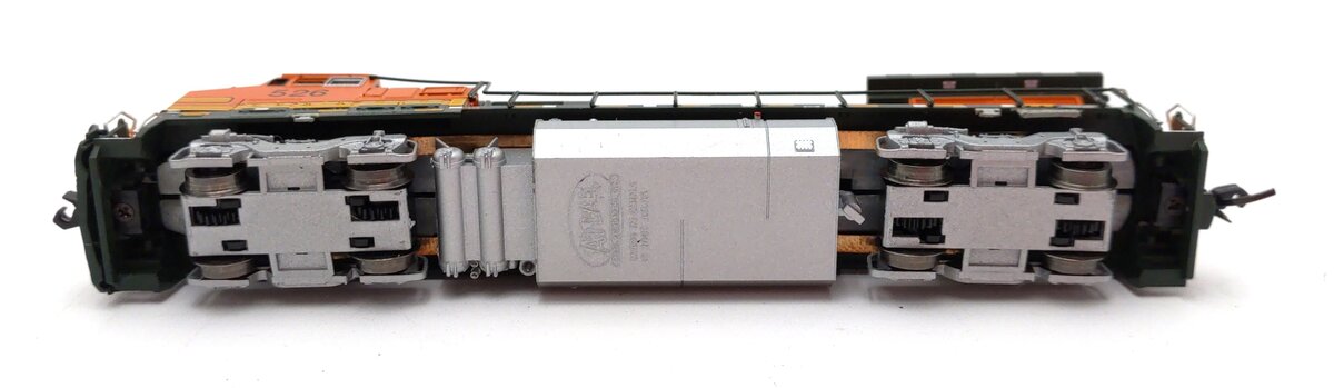 Atlas 40003013 N BNSF Dash 8-40BW Diesel Locomotive #526