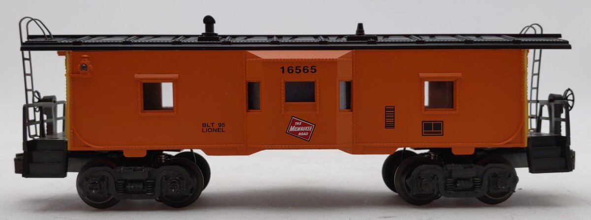Lionel 6-16565 O Gauge Milwaukee Road Bay Window Caboose EX/Box