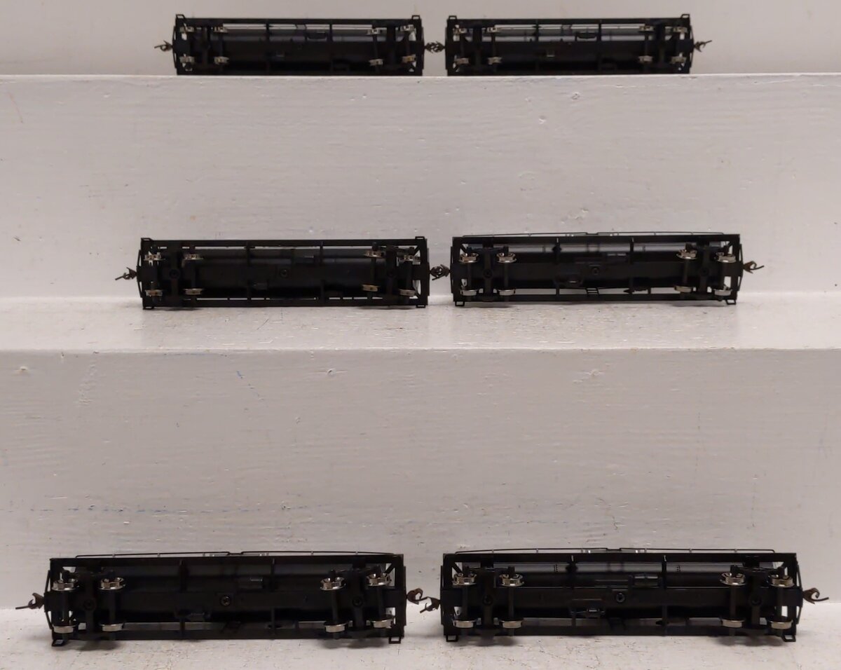 Athearn 73211 HO Scale Shell Chemical Company Single Dome Tank Car (Set of 6)