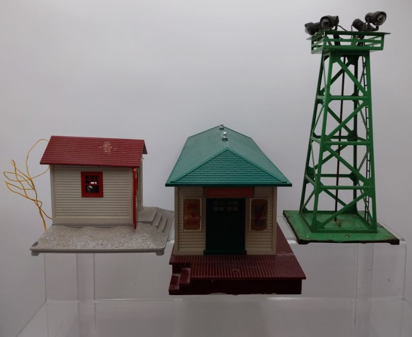 Vintage Lionel 125, 395 & 356 Postwar O Gauge Operating Accessories [3]/Box