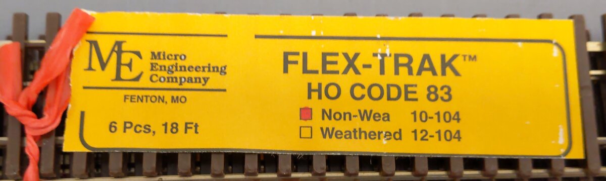 Micro Engineering 10-104 HO Code 83 36" Non-Weathered Flex-Track (Pack of 6)