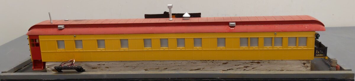 USA Trains D1940-D G Dog House Diner Display VG/Box