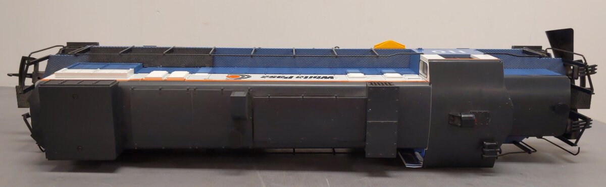 LGB TK WHIT初期 LGB White Pass Locomotive & Caboose sold at auction on 23rd March