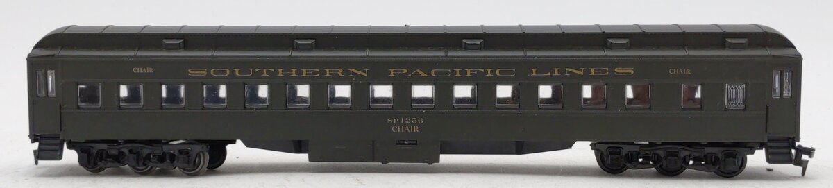 Athearn 1853 HO Southern Pacific STD Coach Kit