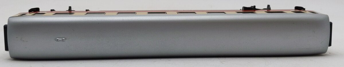 Marklin 4089 HO Scale Tee Compartment Coach W/Tail Lights