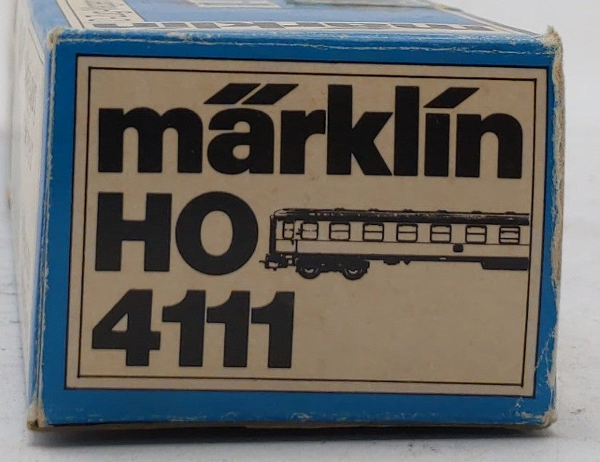 Marklin 4111 HO Scale Express Coach w/Interior Fitting