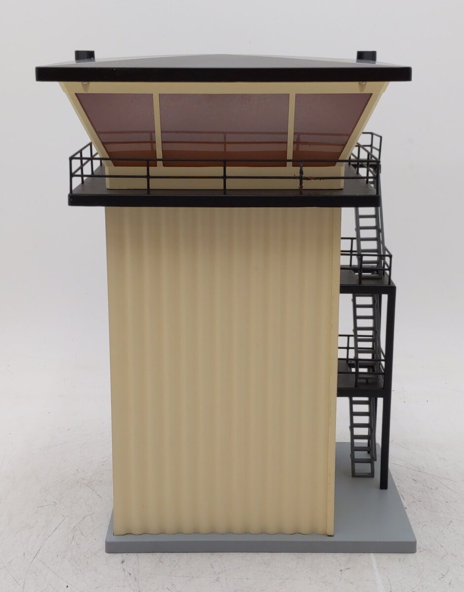 MTH 30-11027 O Gauge Yard Master Tower LN/Box