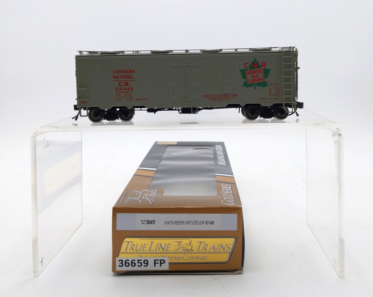 True Line Trains 300475 HO Scale Canadian National 8-Hatch Reefer #210488