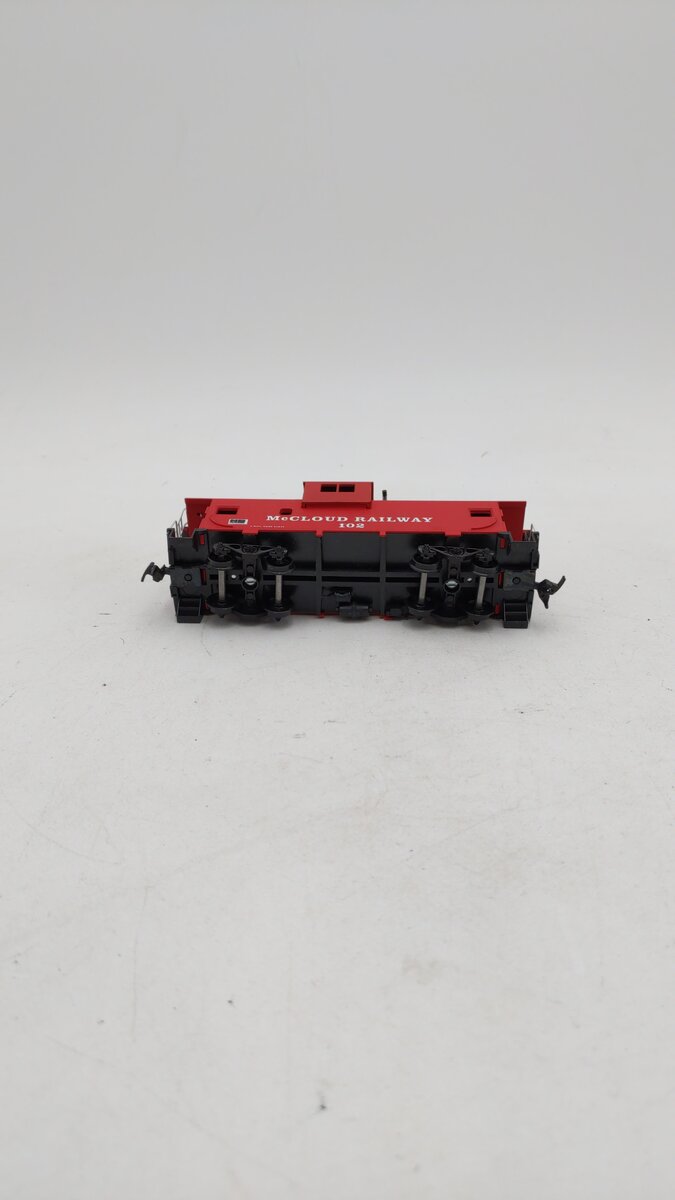 Athearn 5360-5 HO Scale 29' McCloud Railway Wide Vision Caboose #102