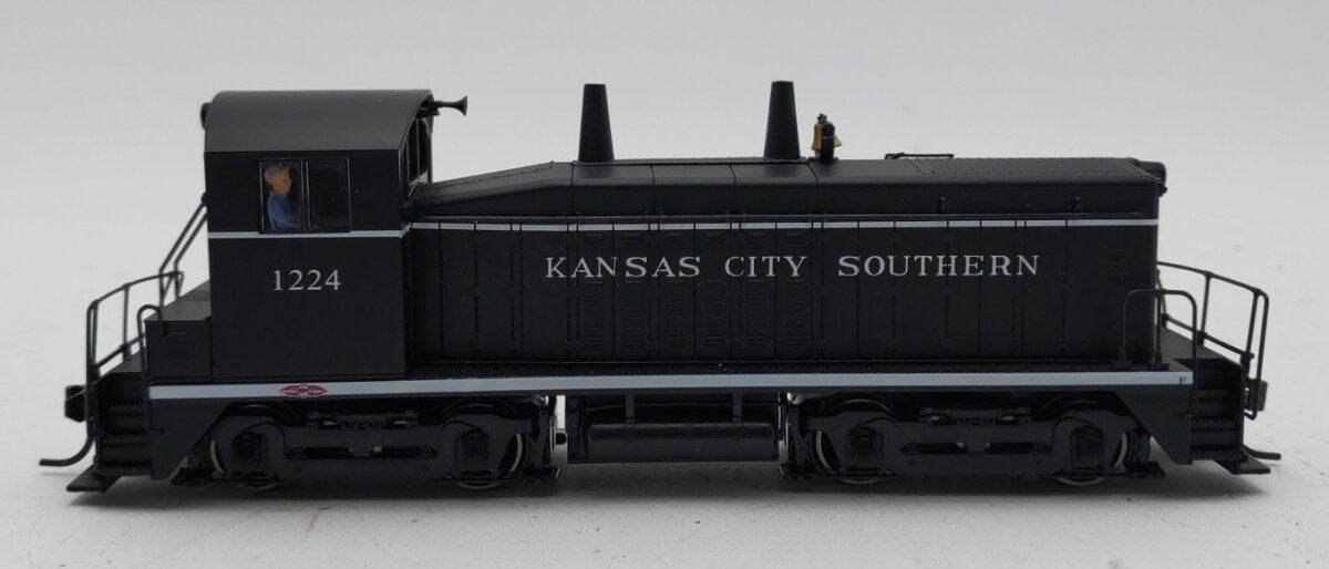 Broadway Limited 1212 HO Kansas City Southern Diesel EMD NW2 Phase V #1224