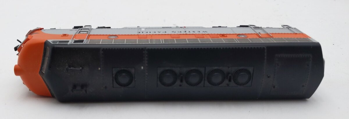 Broadway Limited 437A HO Western Pacific EMD Diesel Locomotive Powered F7 # 921D