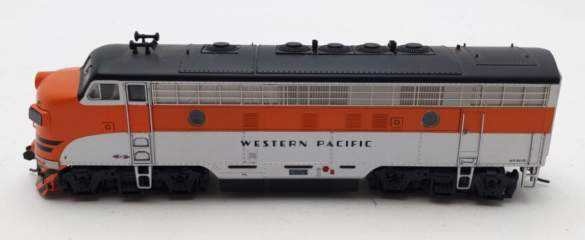 Broadway Limited 437A HO Western Pacific EMD Diesel Locomotive Powered F7 # 921D