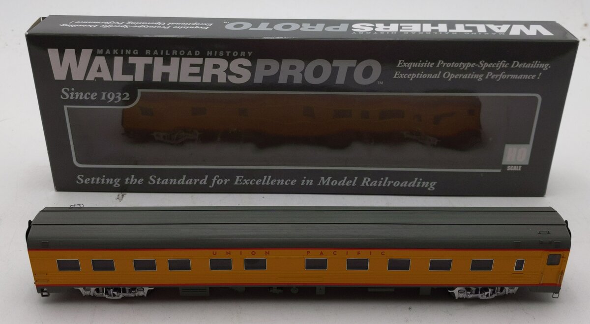 Walthers 920-14102 HO Union Pacific Willie James 85' Budd 10-6 Lighted Sleeper