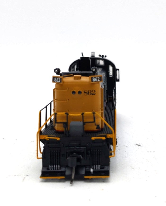 Bowser 24675 HO Scale Northern Pacific Alco RS-3 Phase 3 Diesel Locomotive #862